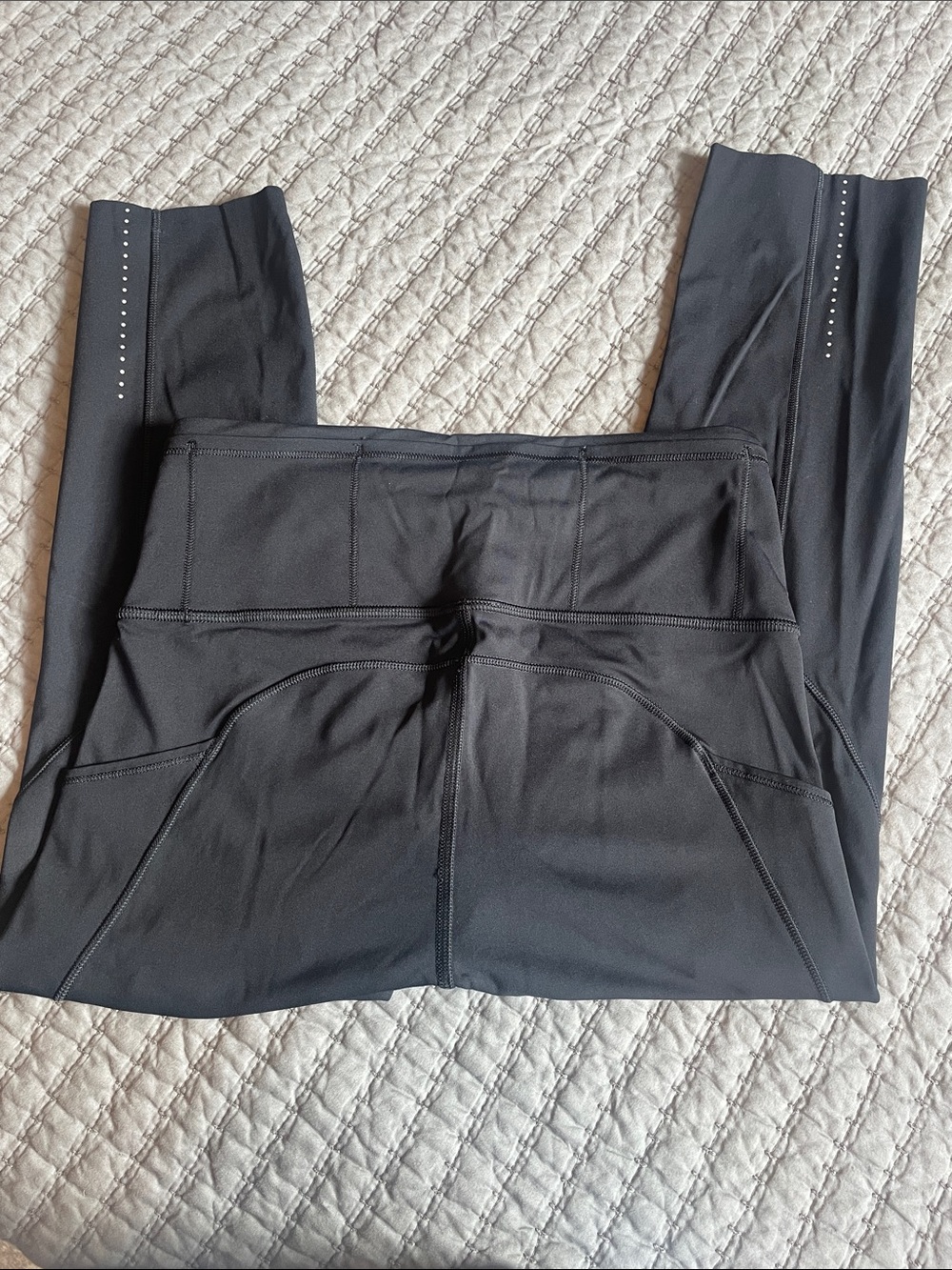 Lululemon Athletics Cropped Leggings 4 - Picture 4 of 8